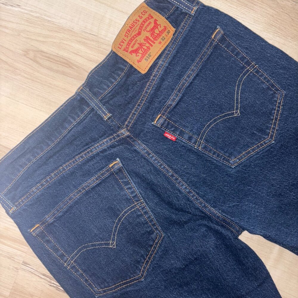 Vintage Levi Strauss Dark Wash 516 Zipper Fly Jeans 32" x 30" - Picture 4 of 9